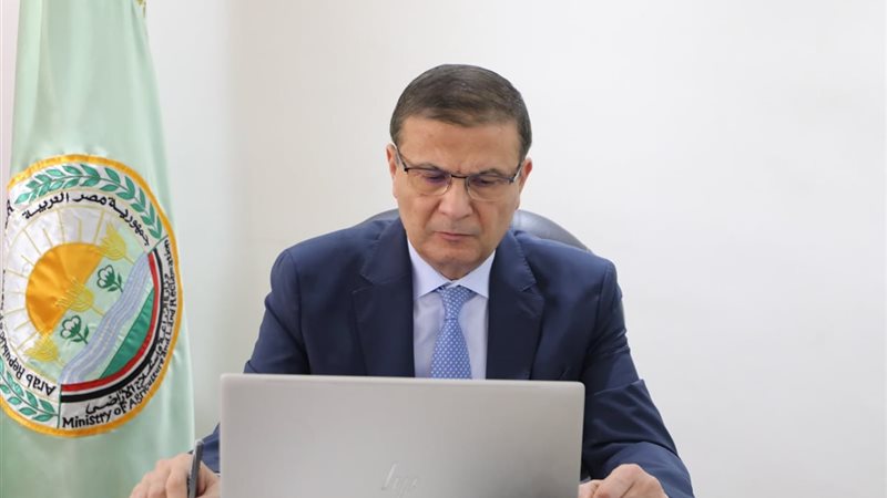 وزير الزراعة علاء