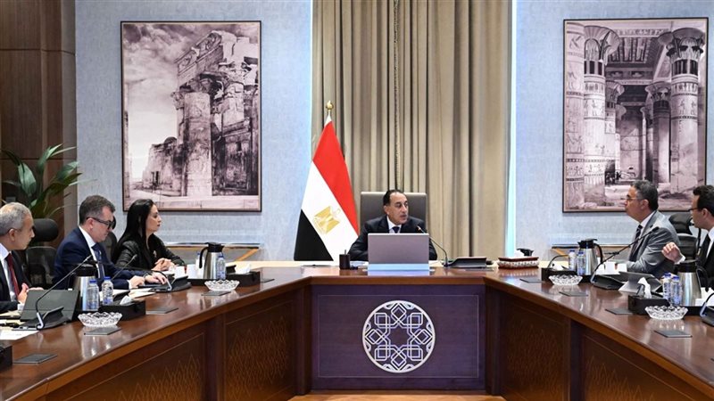 اجتماع برئاسة د.
