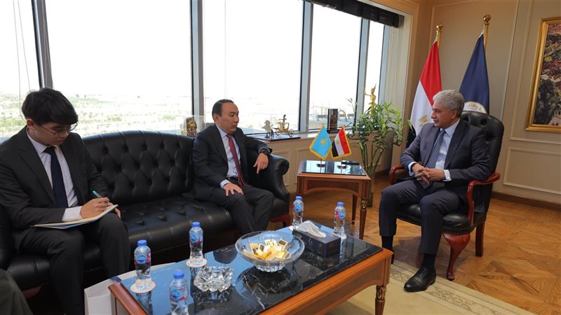 لقاء وزير السياحة