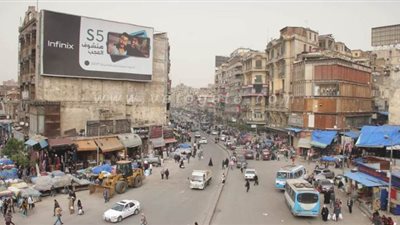 سيولة مرورية بعد إخلاء العتبة والموسكي من الباعة الجائلين | فيديو