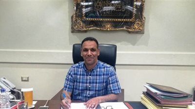 رئيس مدينة بدر: تعقيم مكاتب العمل وتطهير السيارات والركاب