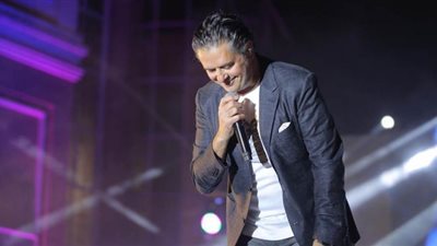 راغب علامة يتبرع بـ٢٥ مليون ليرة لمستشفى رفيق الحريري وللصليب الأحمر اللبناني 