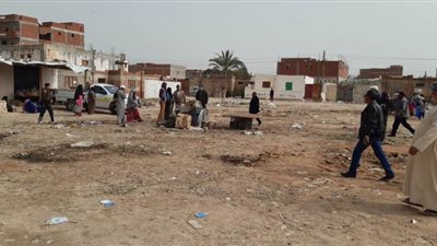 حي العامرية يزيل الأسواق العشوائية |صور