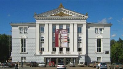 روسيا تسمح بعروض مسرحية لمشاهد واحد فقط