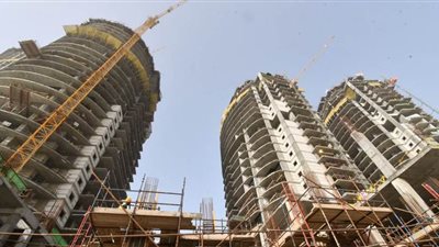 الموقف التنفيذي لأبراج العلمين الجديدة | صور