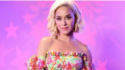 كاتي بيري تنهار بالبكاء بسبب متسابقة في برنامج 