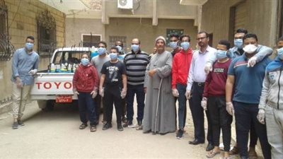 لمواجهة كورونا.. تطهير وتعقيم التوكتوك ووسائل المواصلات في قنا| صور