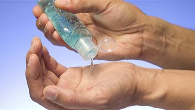 5 نصائح تحمى يديك من التشققات بعد استخدام الكلور والكحول بسبب كورونا