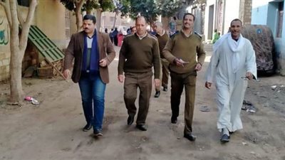 فض سوق إطسا البلد بالمنيا كإجراء إحترازي لمنع انتشار فيروس كورونا | صور