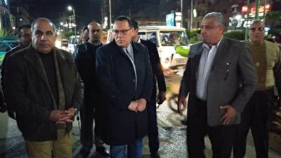 محافظ الشرقية للمواطنين عبر مكبرات الصوت: 