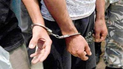 مشاجرة بالأسلحة النارية بين عائلتين بسبب معاكسة زوجة بالقناطر