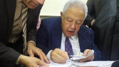 رجائي عطية: إصدار خطابات العلاج للمحامين بنادى المعادي النهري حتى الثالثة عصرًا