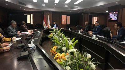 وزير الرياضة يكلف بإعداد دراسة حول حاجة المحافظات لمراكز شباب جديدة 