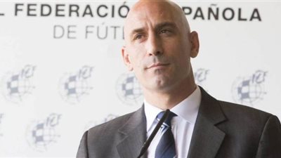 الاتحاد الإسباني يضع فندق المنتخب تحت تصرف السلطات الصحية