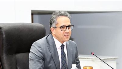 السياحة تدرس إعفاء المستثمرين من غرامات التأخير وجدولة الديون وتسهيل تراخيص المراسي