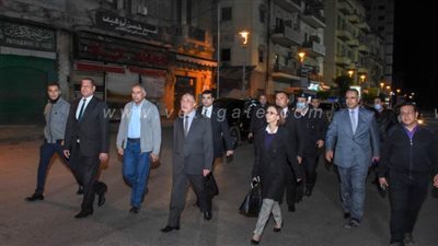 محافظ الإسكندرية يجرى جولات ميدانية لمتابعة التزام المواطنين بقرار حظر التجوال| صور