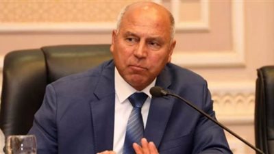 وزير النقل: تكثيف عدد قطارات المترو من 3 إلى 5 مساء