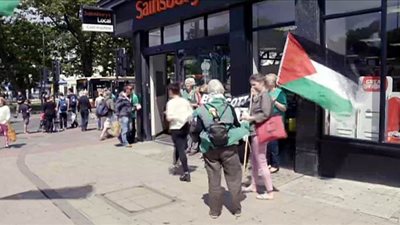 اعتصام يهود الحريديم في القدس رفضا للحظر بسبب كورونا | فيديو