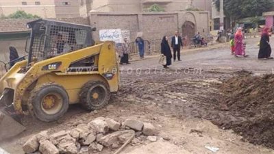 محلي ديرمواس يفض أحد الأسواق كإجراء احترازي لمنع انتشار فيروس كورونا | صور