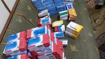 ضبط 3 مخازن أدوية غير مرخصة بالمنيا |صور