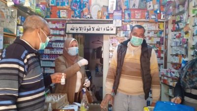 حملة على الصيدليات وفض عدد من الأسواق بالبحيرة