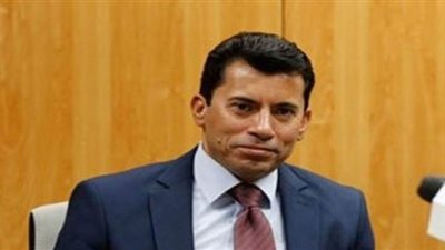 وزير الرياضة يكشف مصير الدوري في ظل أزمة كورونا |فيديو