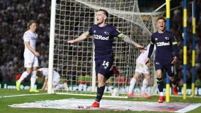 لفتة إنسانية من لاعبي ليدز يونايتد لمواجهة أزمة كورونا