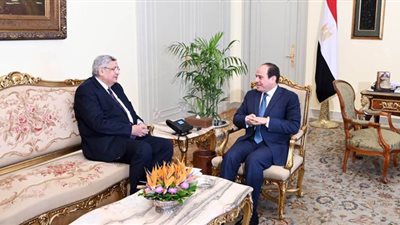 مستشار السيسي للصحة: حالة القلق نابعة مما يحدث في العالم نتيجة كورونا..هدفنا مواجهة الفيروس والقضية تمس الدولة والمواطنين