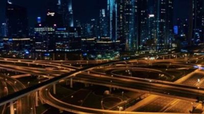 شوارع خاوية وصفارات إنذار تدوي في إمارة دبي بعد حظر التجول| فيديو وصور