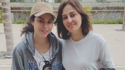 حلا شيحة تنشر صورة مع نسرين أمين: 