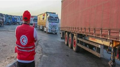الهلال الأحمر المصري يرسل مساعدات طبية لقطاع غزة لمواجهة كورونا