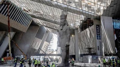 المتحف المصري الكبير يقرر تخفيض عدد العاملين بالمشروع لمواجهة كورونا