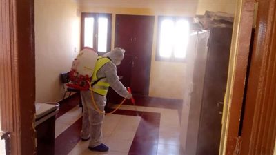 الوادى الجديد تستكمل خطة الرش والتعقيم ضد كورونا | صور