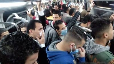 المترو: الدفع بـ8 قطارات إضافية لمنع تزاحم الركاب | فيديو