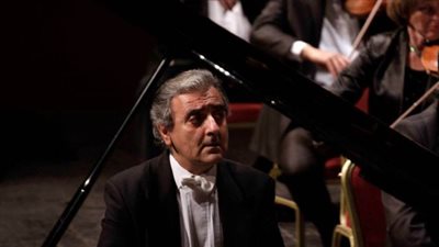 رمزى يسي ومسرحية القاهرة فى ألف عام على قناة الثقافة باليوتيوب.. غدا