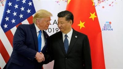 مكالمة تخفض التوتر.. تعاون أمريكي صيني في مواجهة كورونا 