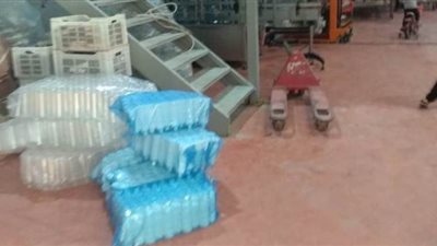 ضبط 2.7 طن كحول و63 ألف كيس عطور بدون علامات تجارية بالبحيرة