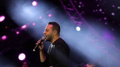 تامر عاشور يحتل المركز الأول على 