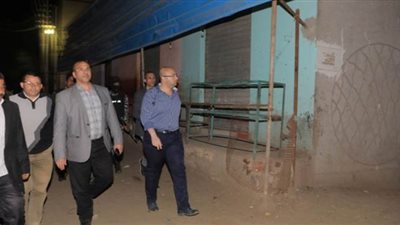 ضبط مخزني أدوية ومقهى خالفوا قرار الحظر في بني سويف | صور