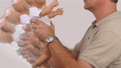 متلازمة الرضيع المهزوز | احذري.. هز طفلك قد يكون قاتلا