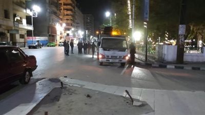 استغلالا لأوقات الحظر.. كنس وتطهير شوارع وميادين الدقهلية يومياً