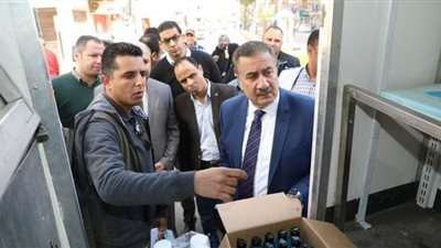 منافذ متحركة لبيع السلع الأساسية والمطهرات في المنوفية | فيديو وصور