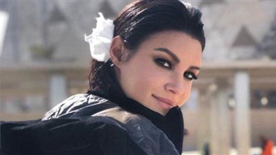 DMC تعرض حكاية 