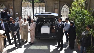 وصول جثمان جورج سيدهم إلى كنيسة العذراء بمدينة نصر | فيديو وصور