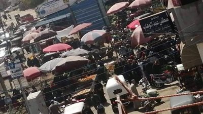 سوق منية النصر يتحدى قرار رئيس الوزراء ومحافظ الدقهلية بوقف الأسواق