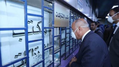 وزير النقل: الدفع بـ5 قطارات مترو إضافية في كل اتجاه قبل ساعة من بدء الحظر