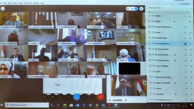 مجلس جامعة المنصورة يعقد اجتماعه بالفيديو كونفرانس للمرة الأولى | صور