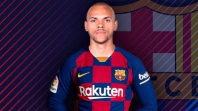 مهاجم برشلونة في طريقه للدوري الإنجليزي