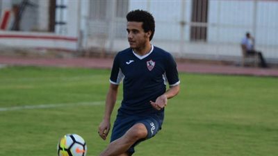 مصطفى فتحي مداعباً فرجاني وبن شرقي: 