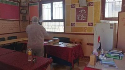 تعقيم وتطهير١٣ منشأة ضد فيروس كورونا بالوادي الجديد